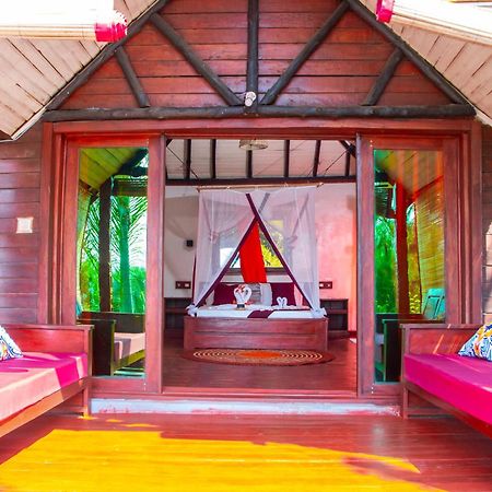 Ampazony Oasis Lodge Махадзанга Экстерьер фото