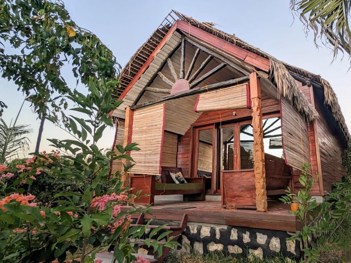 Ampazony Oasis Lodge Махадзанга Экстерьер фото