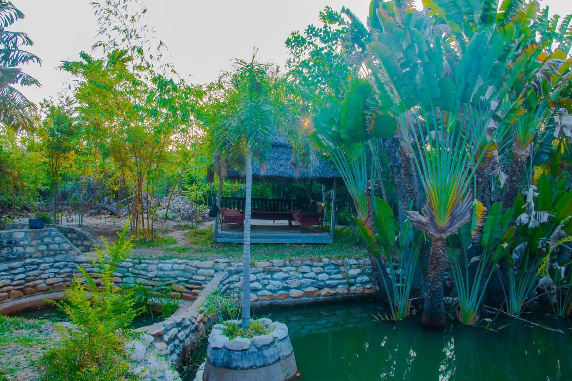 Ampazony Oasis Lodge Махадзанга Экстерьер фото