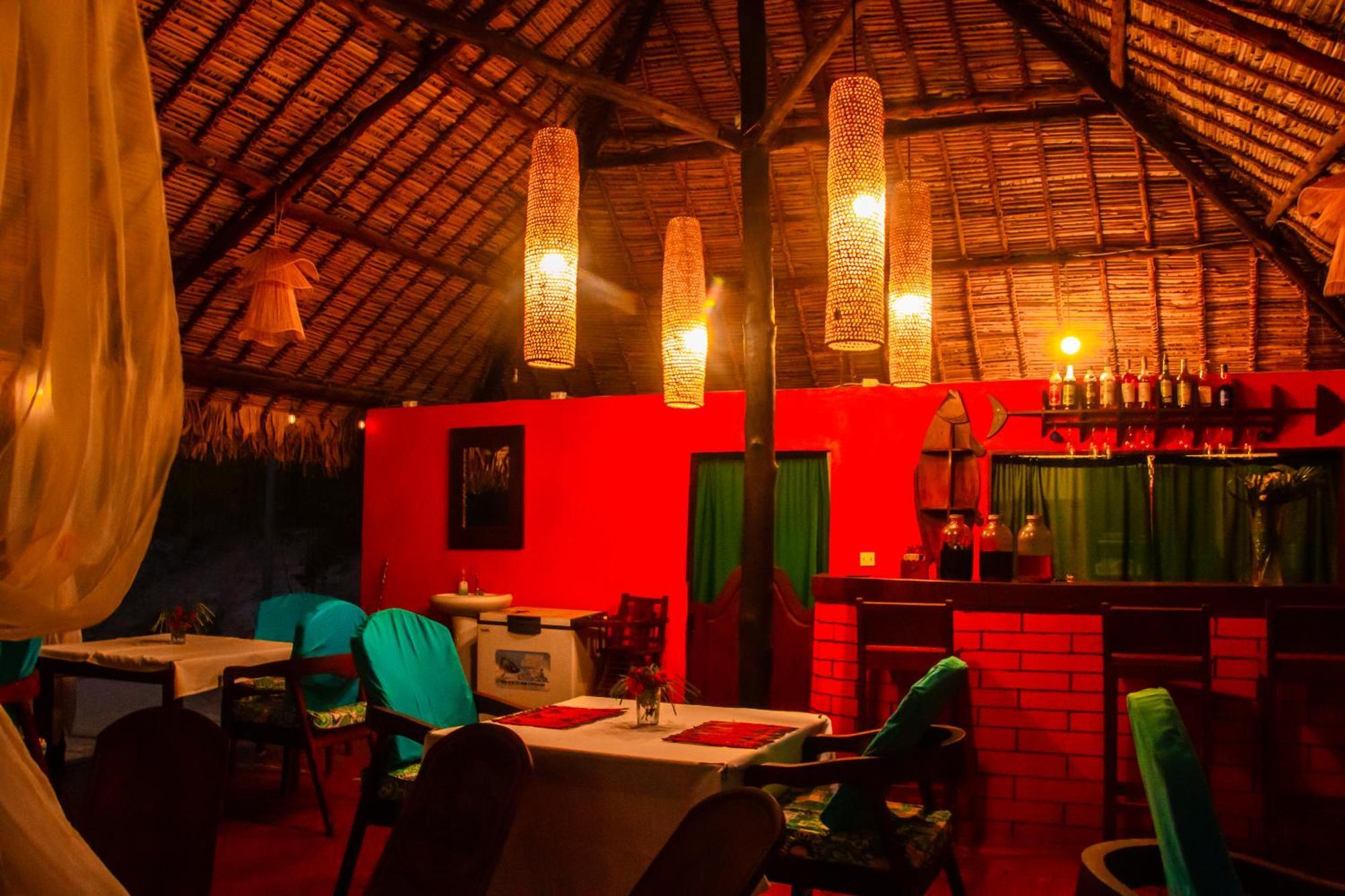 Ampazony Oasis Lodge Махадзанга Экстерьер фото