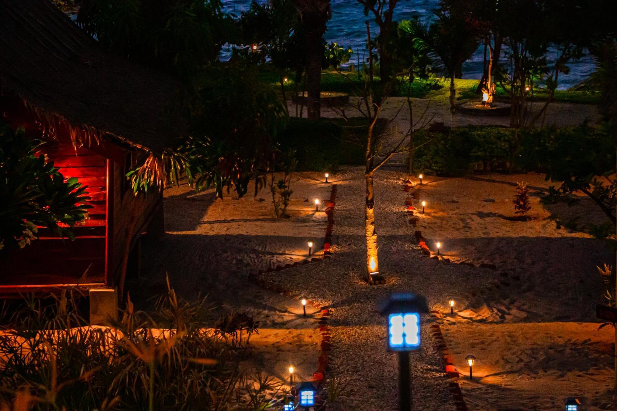 Ampazony Oasis Lodge Махадзанга Экстерьер фото
