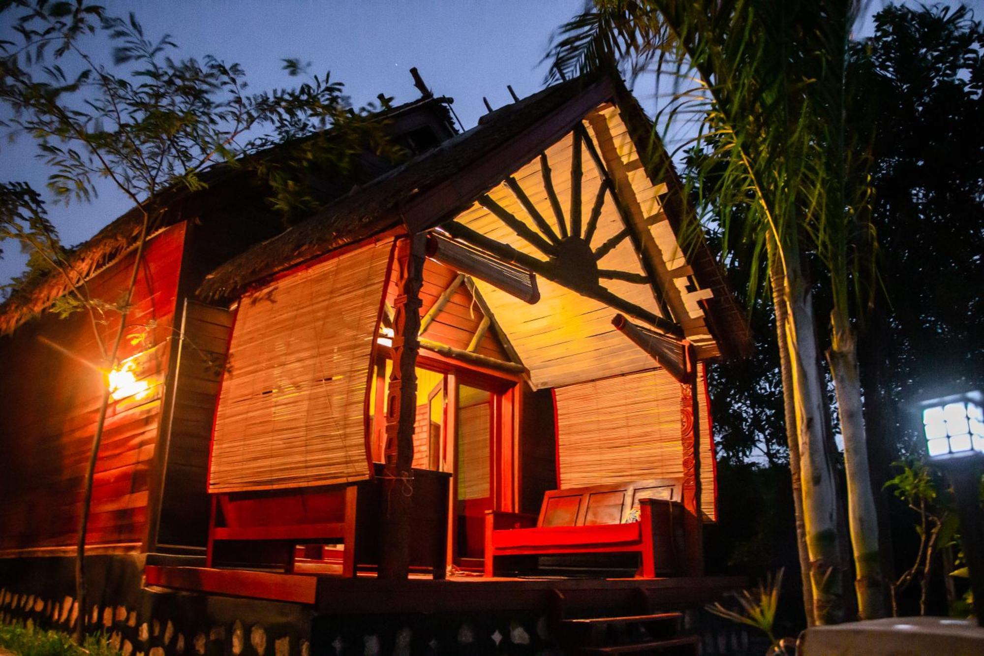 Ampazony Oasis Lodge Махадзанга Экстерьер фото