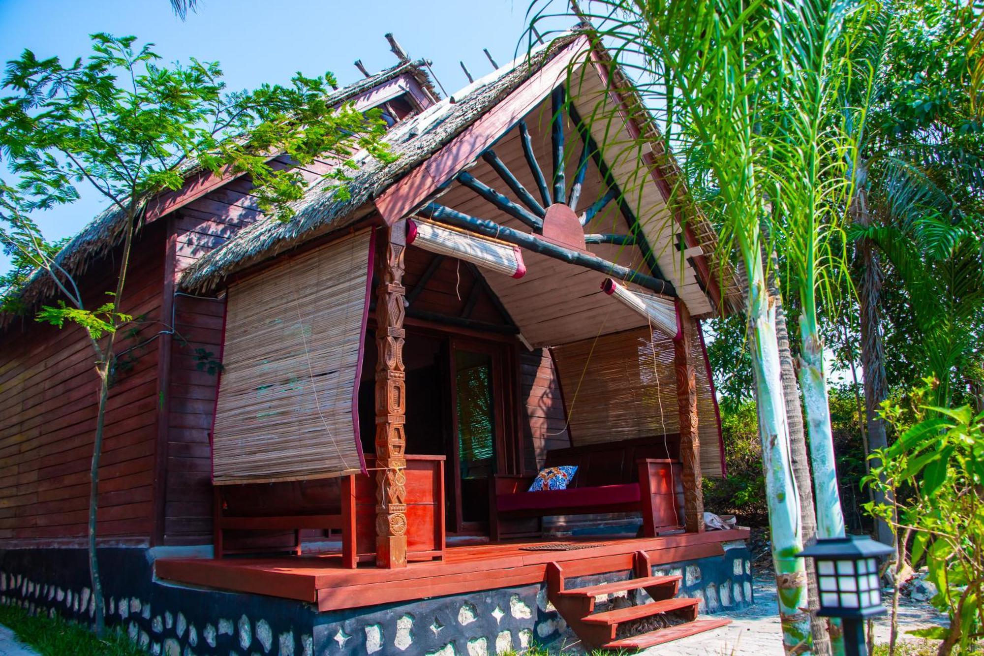Ampazony Oasis Lodge Махадзанга Экстерьер фото